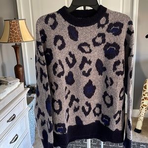 Gently worn Anine Bing leopard sweater. Size small